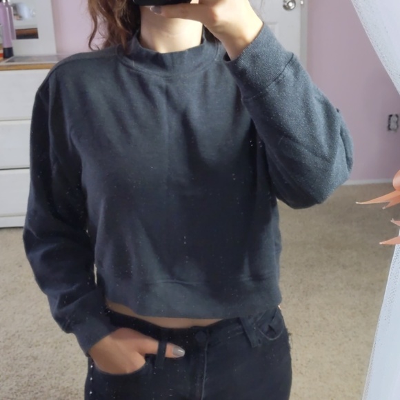 Gray Cropped Sweater - Picture 2 of 6